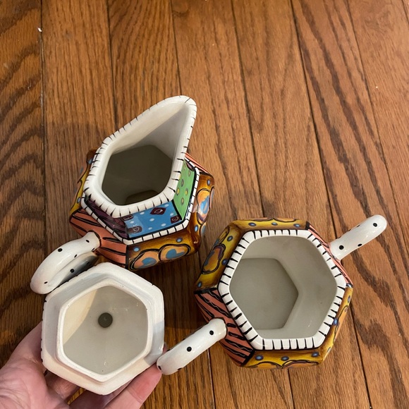 Hand painted Sugar and Creamer Set by Studio Design Works - Picture 7 of 8